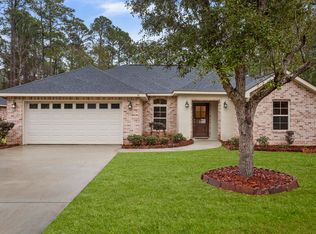 518 Oak St, Ocean Springs, MS 39564