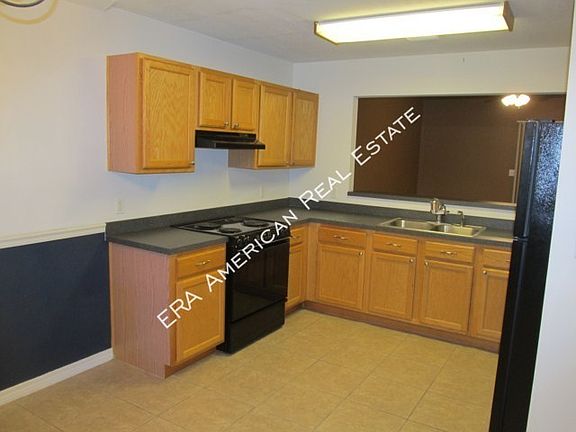4th image of 136 Beach Dr