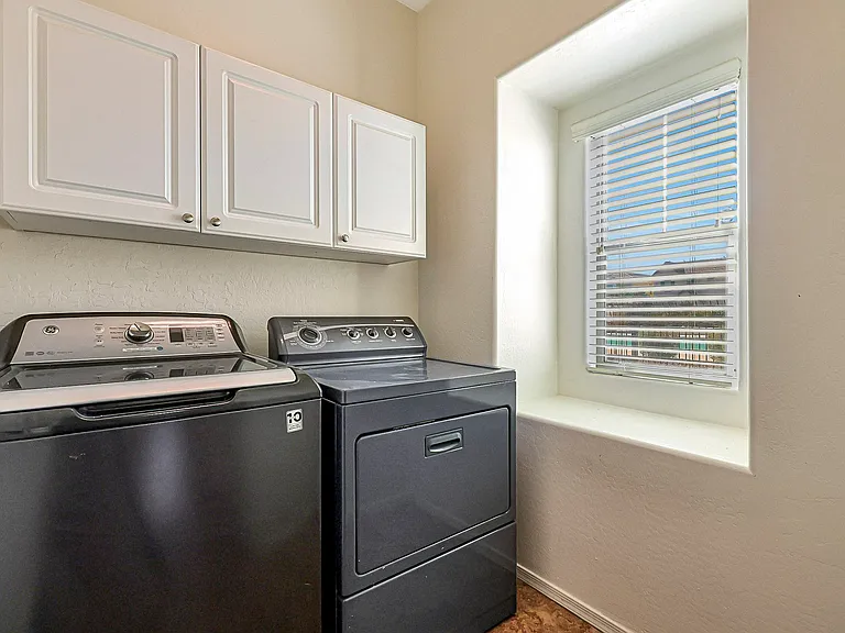 Laundry Rm