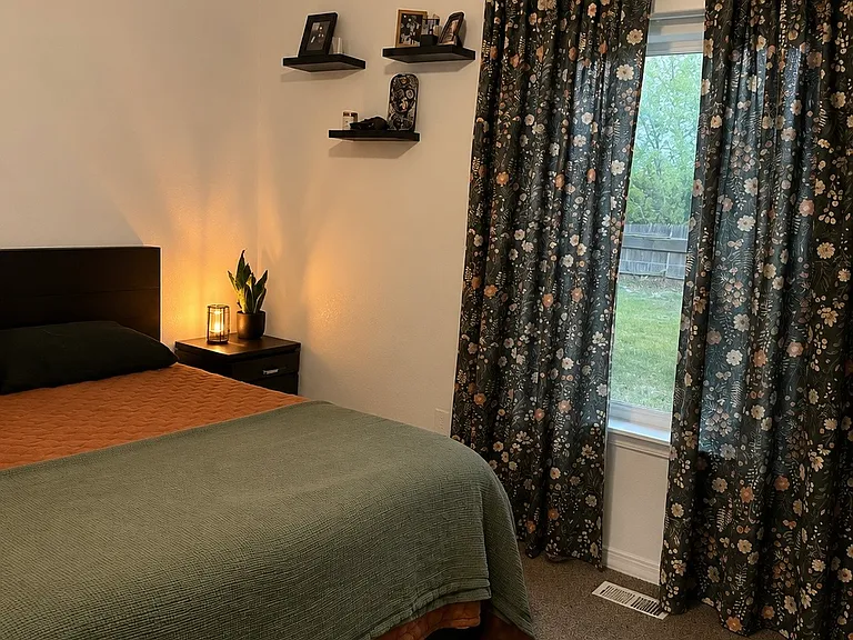 102 E Arvada Dr — Photo 1