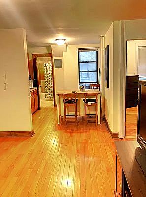 3rd image of 706 W 180th St APT 1