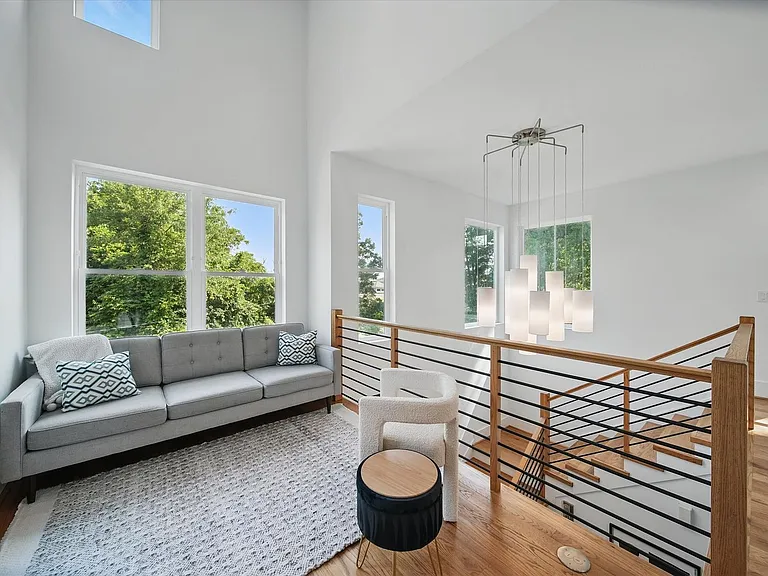 708 Cross Trail Dr — Photo 16