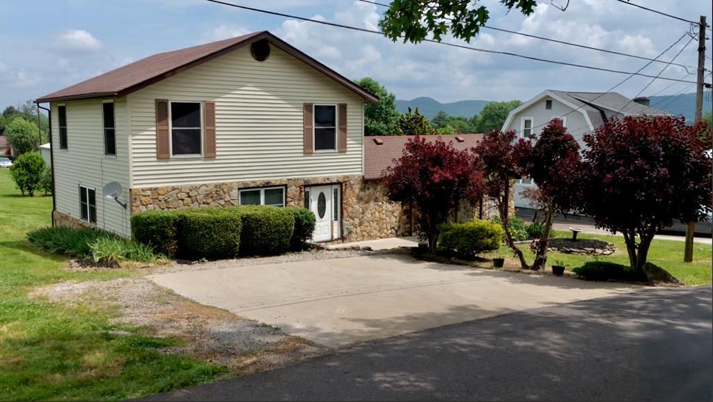 Real estate listing image