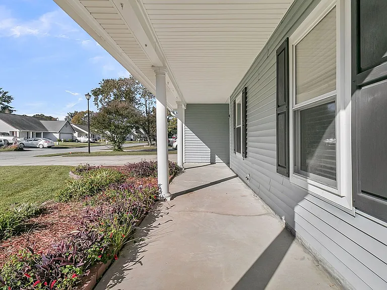 111 Hopper Dr — Photo 6