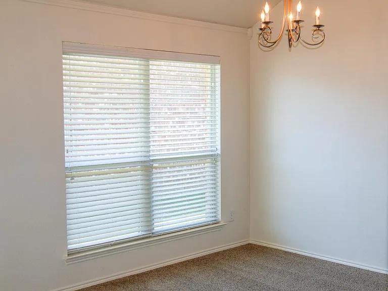 6416 Meadowcrest Ln — Photo 7