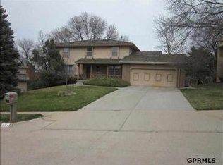 12322 Izard St, Omaha, NE 68154