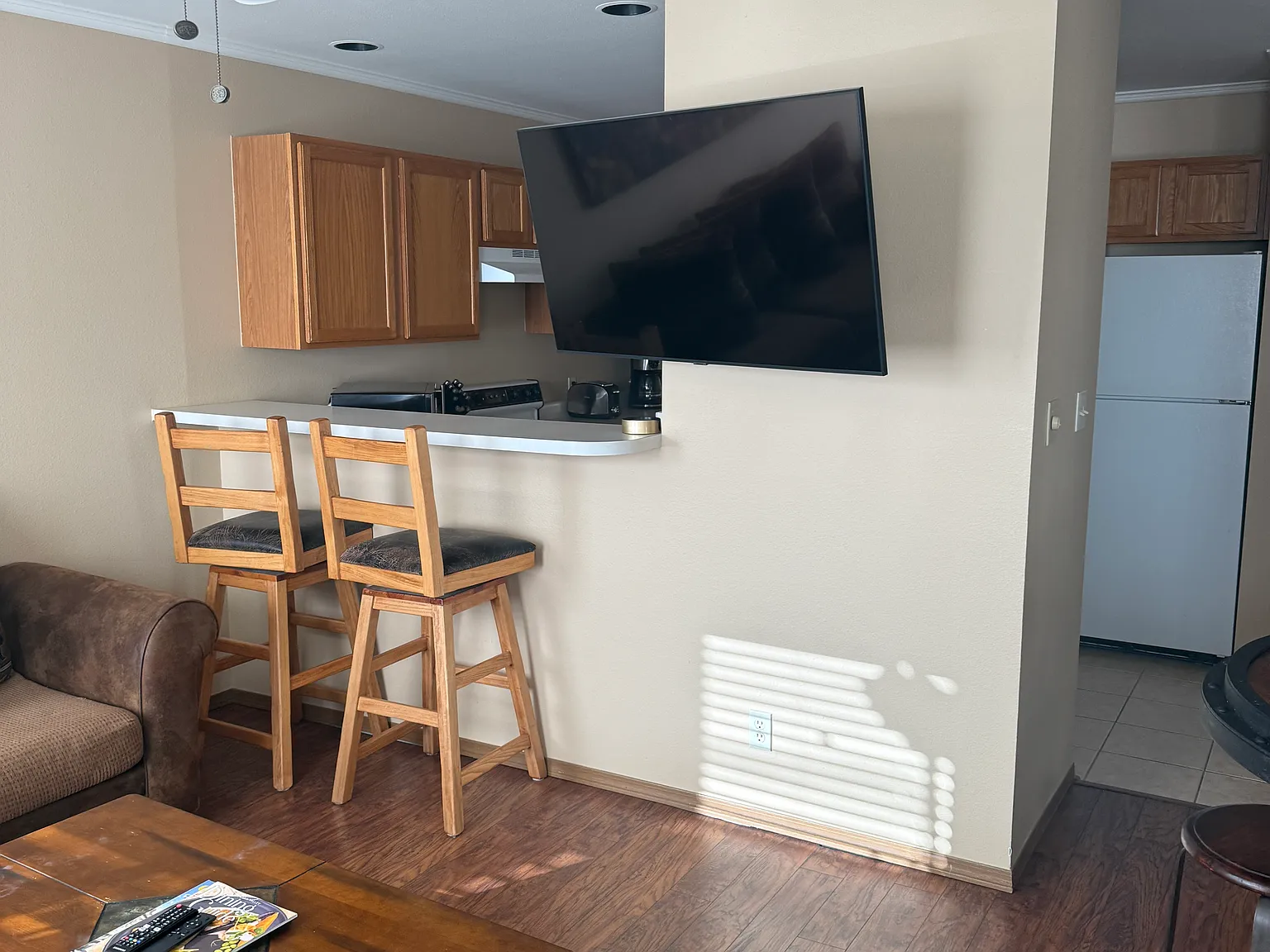 2 bed, 1.5 bath, 980 sqft, $3,200 — Photo 3