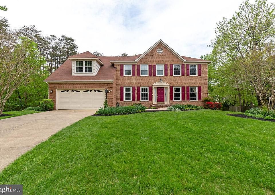 Welcome to 12904 Chalkstone Ct!