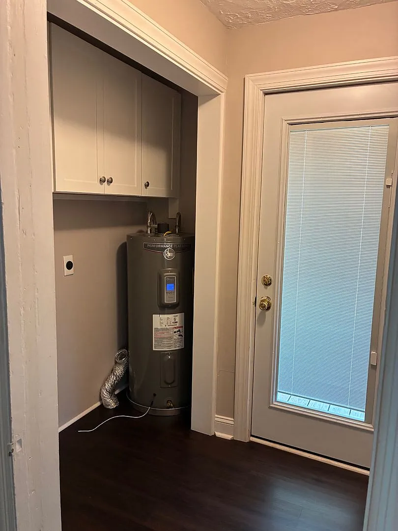 Want a nice place that's family ready? Schedule your viewing today. — Photo 4