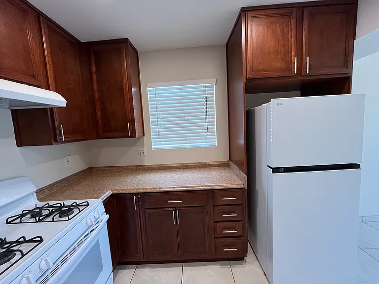 422 W Rosa Parks Rd #A — Photo 5