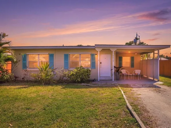 5919 Richard Pl, Sarasota, FL 34231