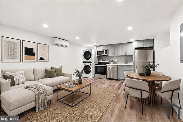 1st image of 5601 Hunter St #1
