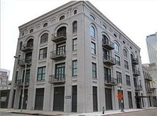416 Common St APT 4, New Orleans, LA 70130