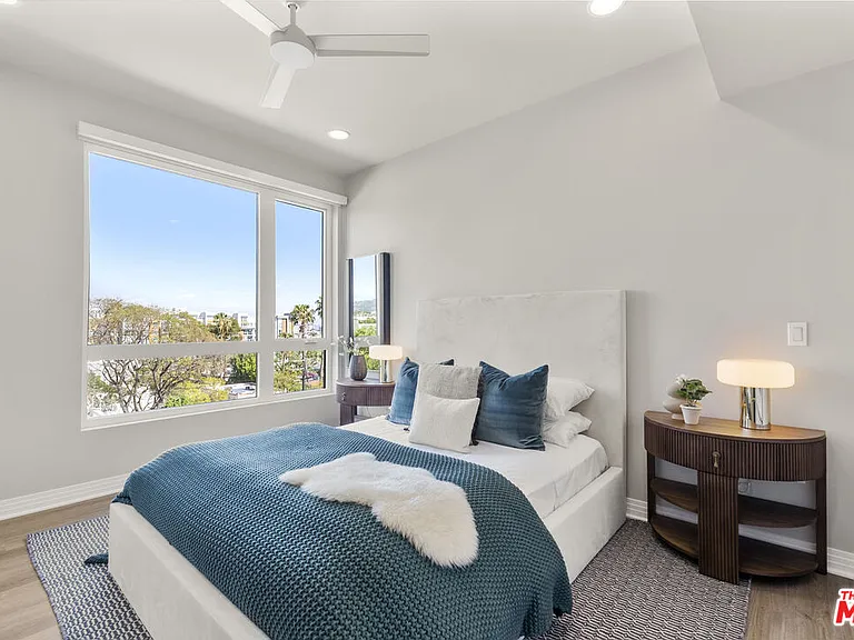 7428 Santa Monica Blvd #301 — Photo 19