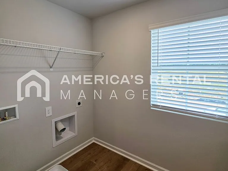 4115 Hudson Rd — Photo 28