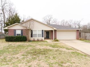 7700 Creekwood Ln, Haughton, LA 71037
