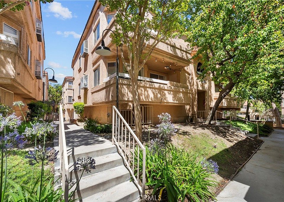 1st image of 19814 Sandpiper Pl Unit 29