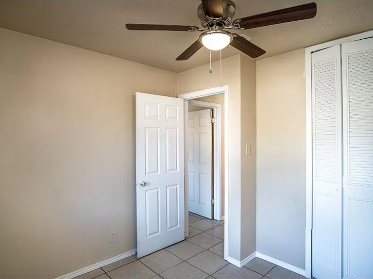 6916 Shady Grove Dr — Photo 16