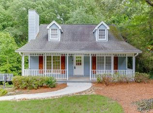 6225 Oak Ridge Dr, Flowery Branch, GA 30542