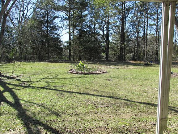 3rd image of 206 Katherine Dr