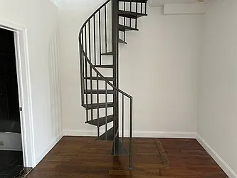 Rented by Celine Moradof-Nazarian, LREB