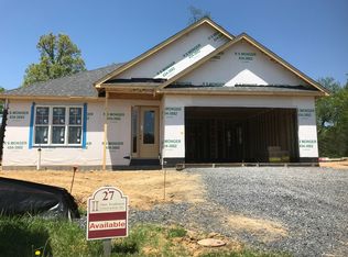 1038 Magnolia Ct, Woodstock, VA 22664