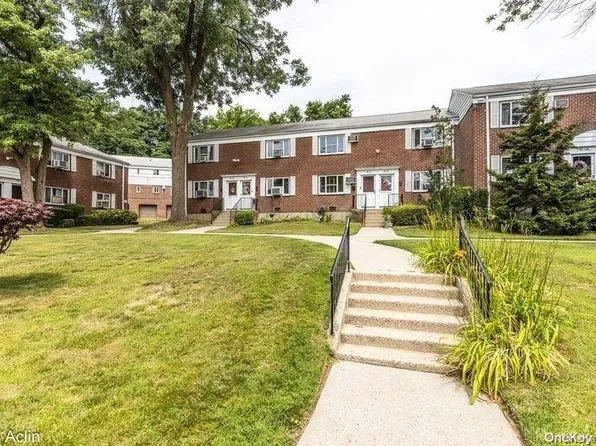 82-12 229th Street #2914, Queens Village, NY 11427