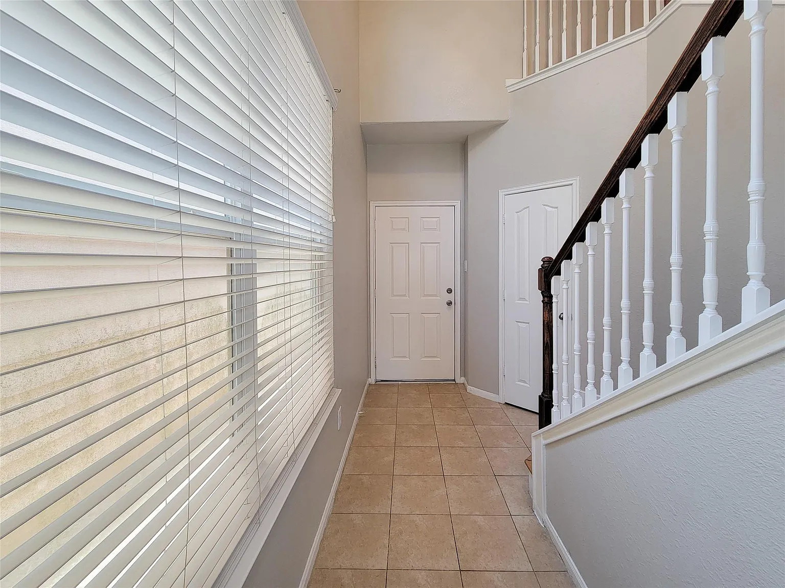 4 bed, 2.5 bath, 1786 sqft, $1,895 — Photo 4