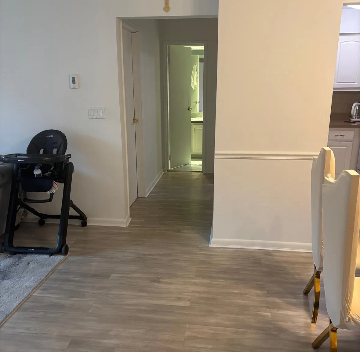 464 Liberty St — Photo 2
