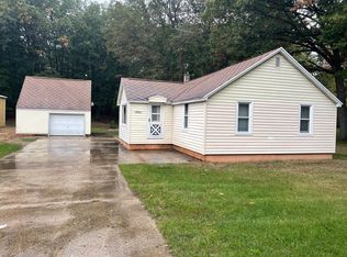 18627 144th Ave, Spring Lake, MI 49456