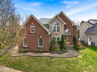 4009 Sunny Crossing Dr, Louisville, KY