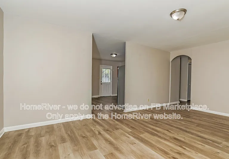 1518 Churchill Rd — Photo 5