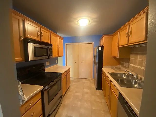 8206 Starr Grass Dr #107 — Photo 12