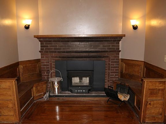 5th image of 317 Buffalo St S