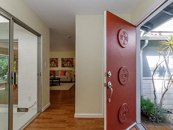 4th image of 15822 Edmund Dr