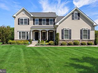 11 Taft Ct, Hainesport, NJ 08036