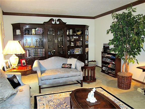 4th image of 2440 Wendling Dr