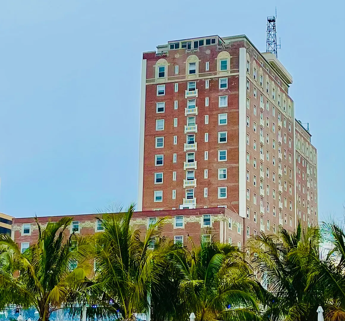 1 bed, $4,000 — Photo 1