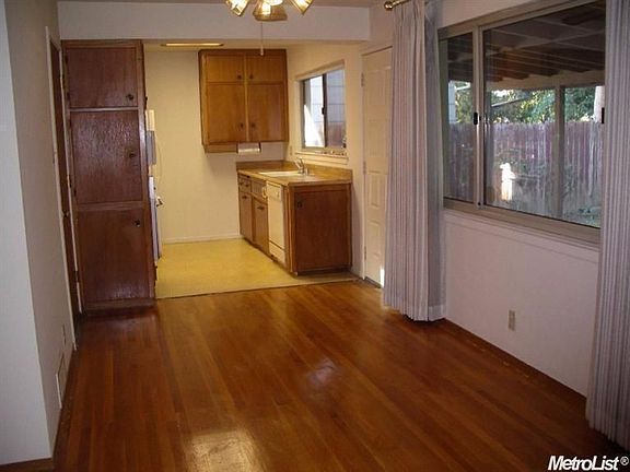 5th image of 2749 Nordlund Way