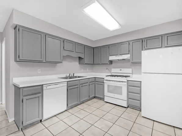 106 4th Ave, Shalimar, FL 32579