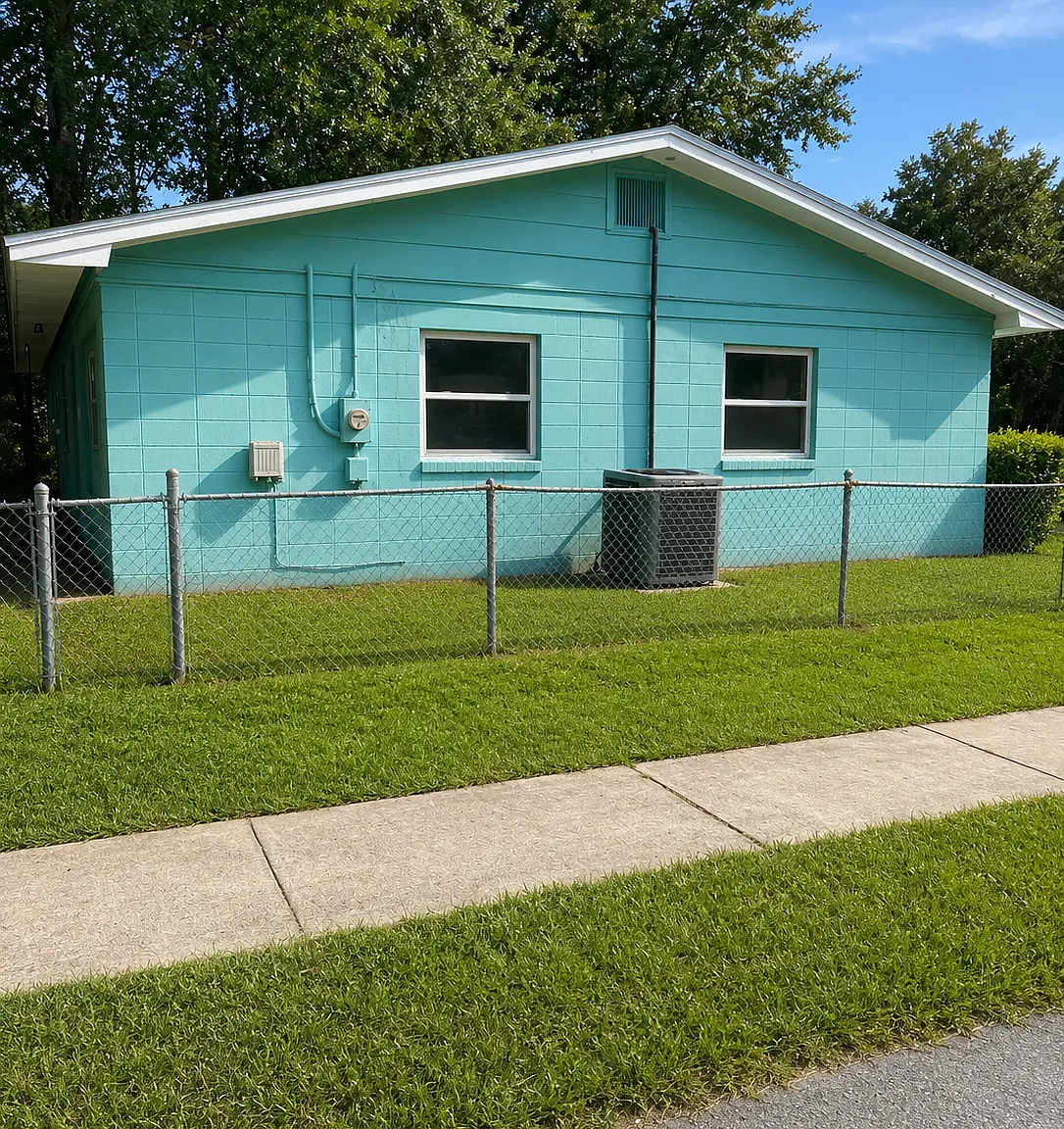 559 Wasson Ave — Photo 3