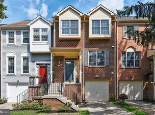 8729 Delcris Dr, Gaithersburg, MD 20886