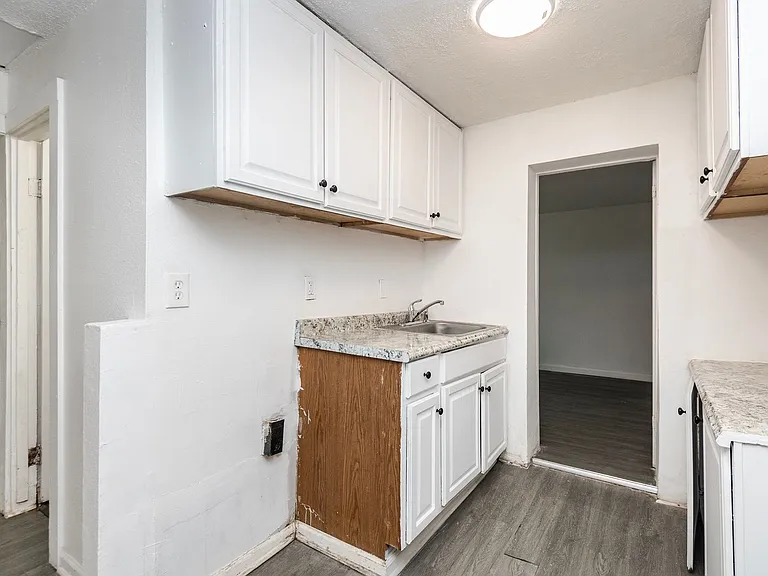 10019 Northgate Dr — Photo 7