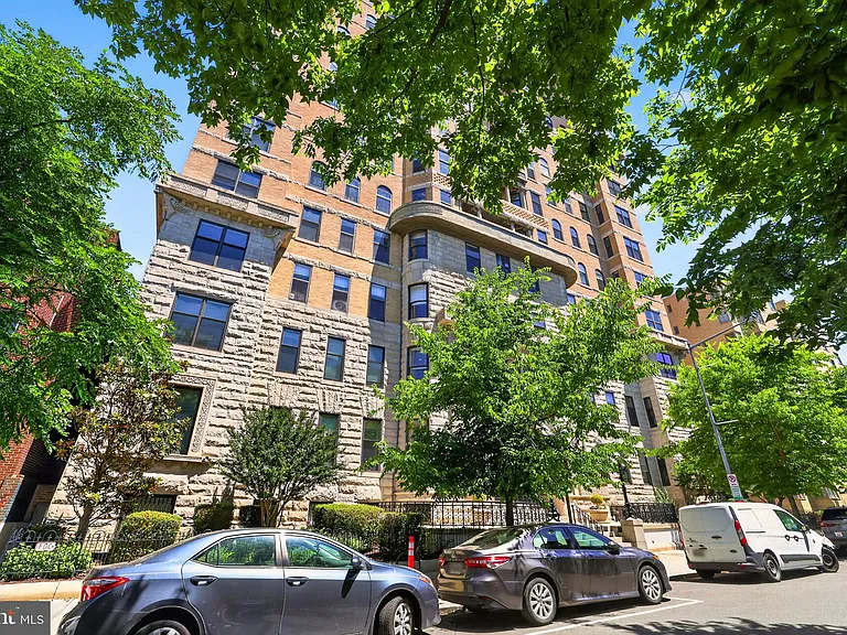 1615 Q St NW #T6 — Photo 35