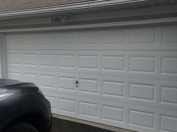5th image of 1393 Hillview Cir W
