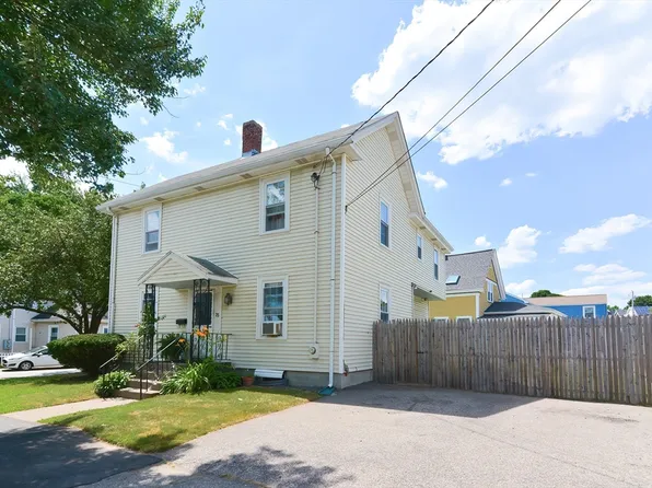 76 Forest St, Watertown, MA 02472
