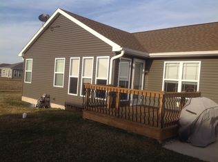 1623 Country Club Rd, Washington, IA 52353