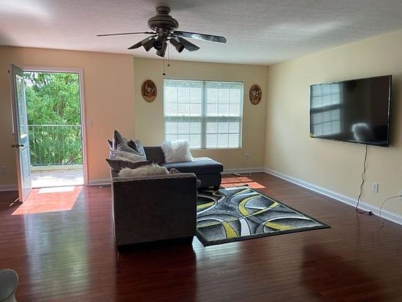4th image of 5910 Passage Creek Dr