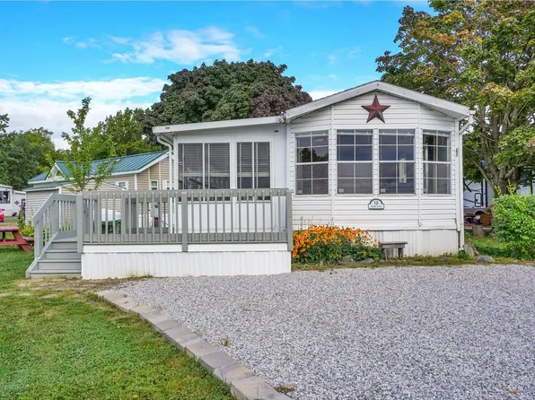 12 Eagle Lane, South Hero, VT 05486