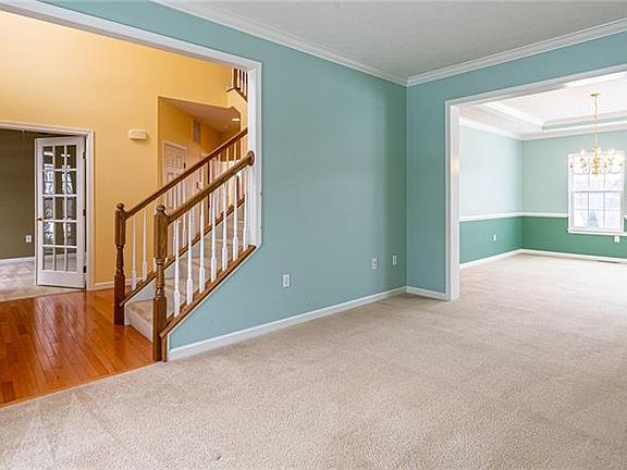 4th image of 4304 Grandview Dr